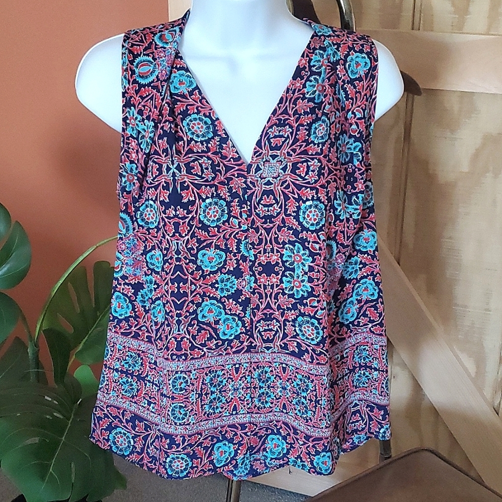 Renee C Navy Blue Paisley/Floral Sleeveless Shirt, StitchFix, size Medium